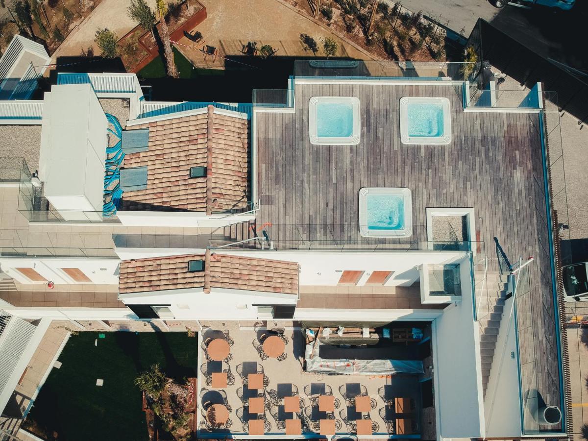 Van Der Valk Hotel Bloom Saint Aygulf Bagian luar foto