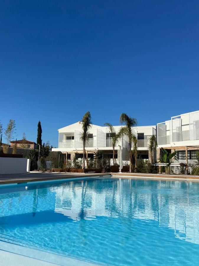 Van Der Valk Hotel Bloom Saint Aygulf Bagian luar foto