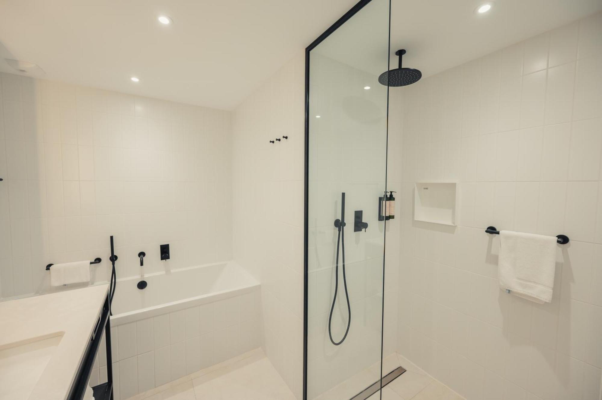 Van Der Valk Hotel Bloom Saint Aygulf Bagian luar foto