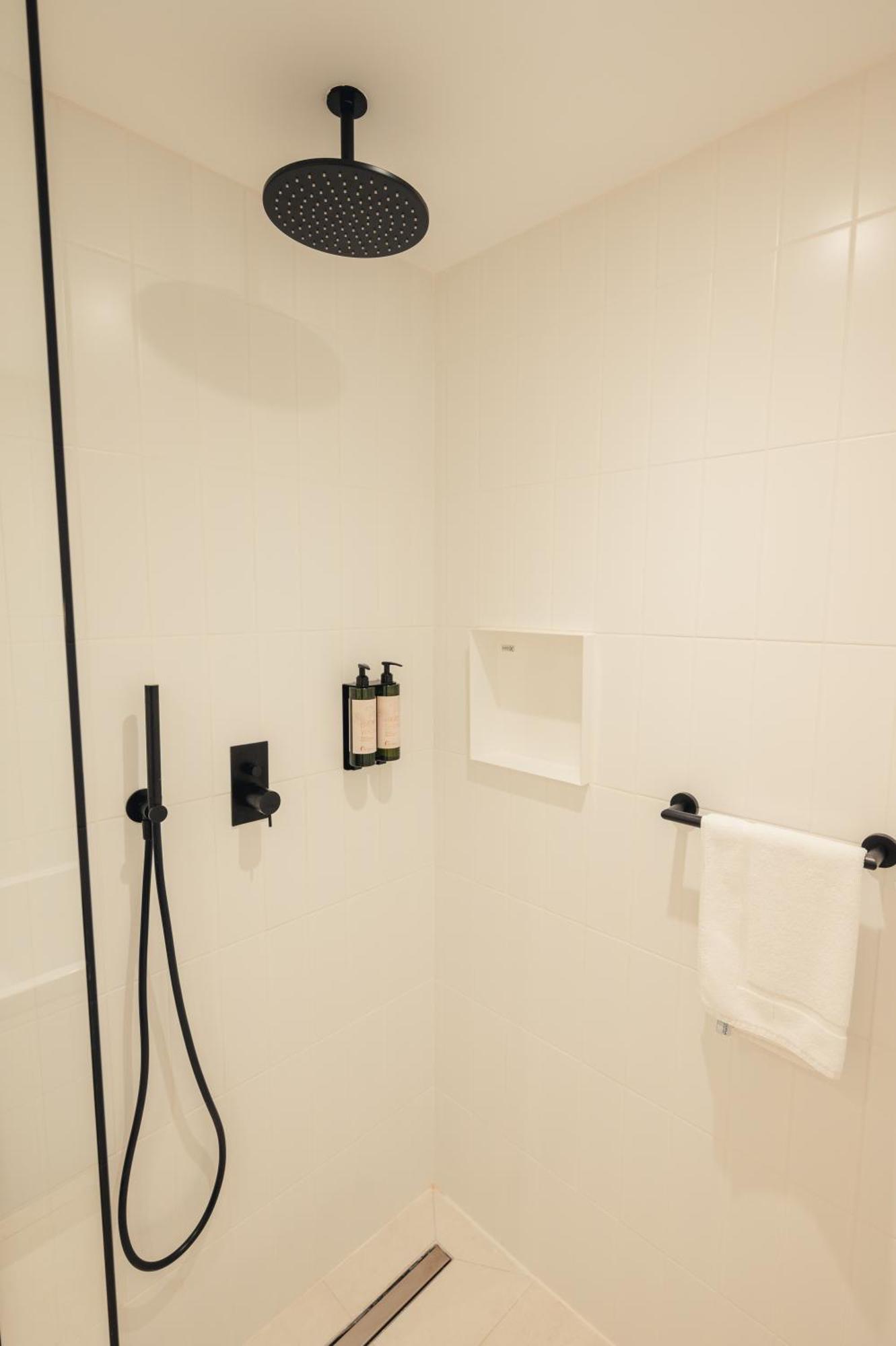 Van Der Valk Hotel Bloom Saint Aygulf Bagian luar foto